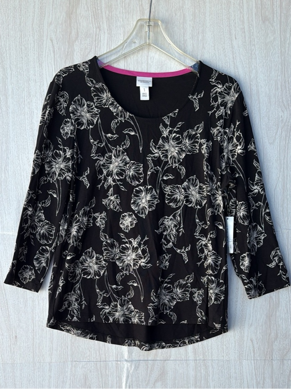 Chico's Black Floral Scoop Neck Long Sleeve Top